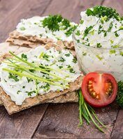 Творог с петрушкой и базиликом Green Eco Творог с петрушкой и базиликом Green Eco